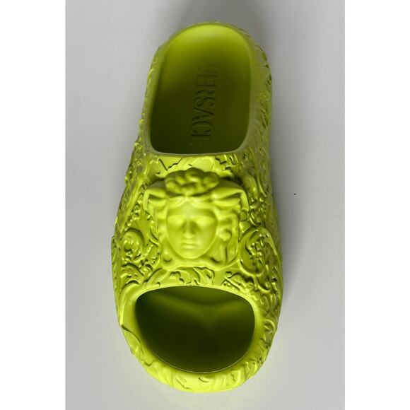 NIB $525 Versace Medusa Head Slides Pool Sandals Green 8 US (41 Eu) 1005746 IT - Picture 3 of 13